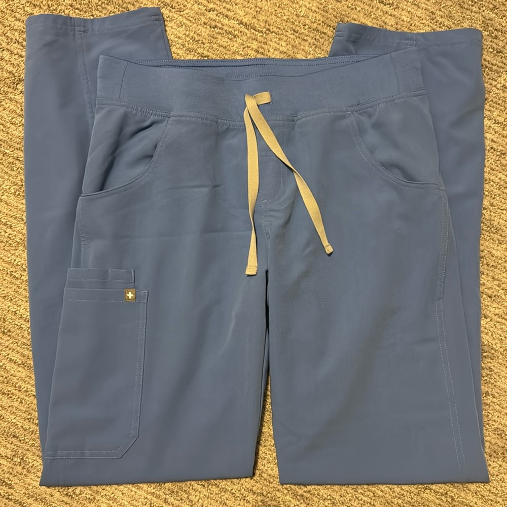 FIGS Kade™ Cargo Scrub Pants Size Small TALL